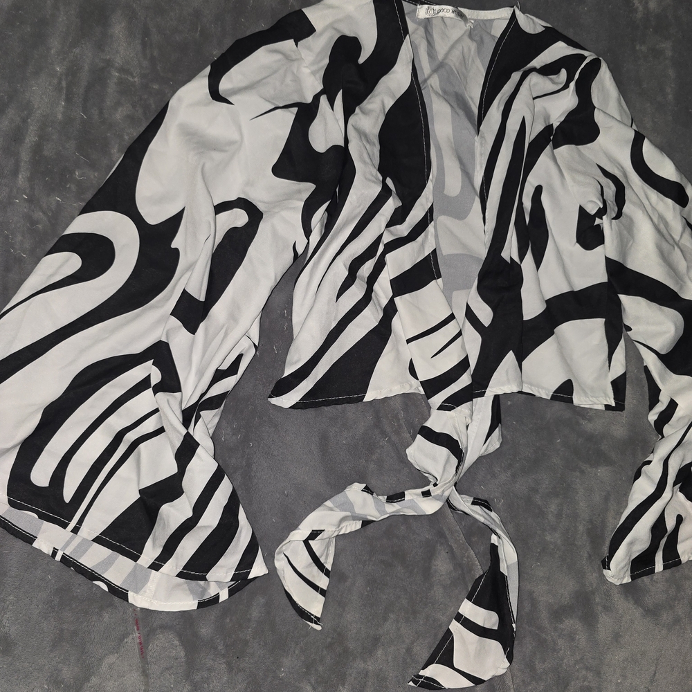 Tie-Front Black & White Patterned Blouse